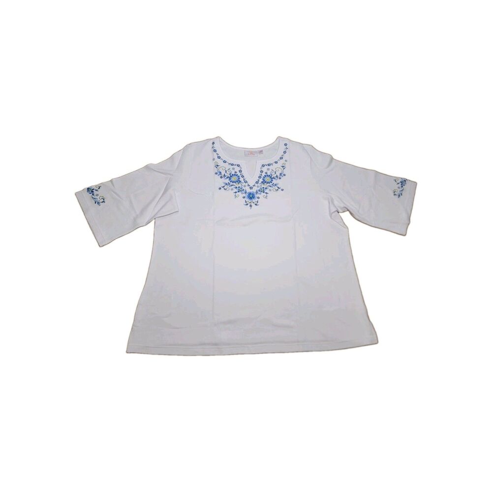 Quaker Factory Womens 3X White Top w/ Blue Embriodered Floral Split Neck